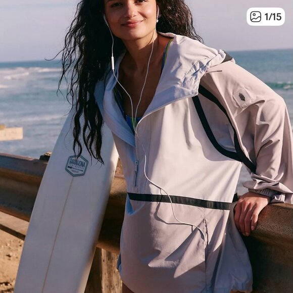 new FREE PEOPLE MOVEMENT like the wind windbreaker jacket m - Picture 1 of 3